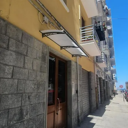 Mado Egnazia Daire *